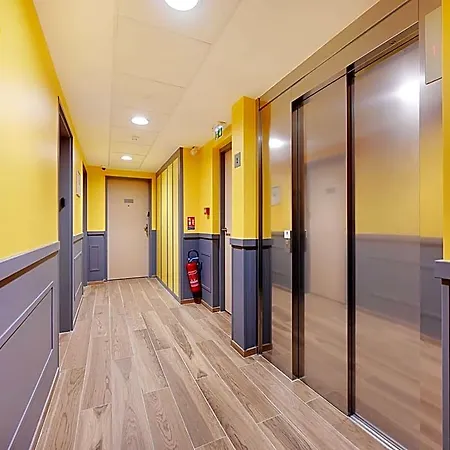 Magnificent With Rooftop - 2p - Vanvesparc Szálloda 3*